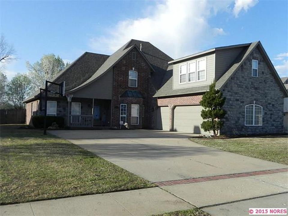 3905 W. Vandalia Street